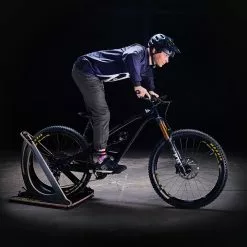 Cykelstativer og ophæng Salg -Cykelstativer og ophæng Salg MTB Hopper Balance Wheelie Trainer 1636970985 01