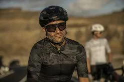 Rogelli Recon Fotokromisk Cykelbrille Sort 8 Rogelli Recon Fotokromisk Cykelbrille Sort -Cykelstativer og ophæng Salg Rogelli Recon Fotokromisk Cykelbrill 1645519738 01