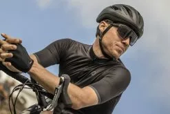 Rogelli Recon Fotokromisk Cykelbrille Sort 9 Rogelli Recon Fotokromisk Cykelbrille Sort -Cykelstativer og ophæng Salg Rogelli Recon Fotokromisk Cykelbrill 1645519738 02