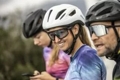 Rogelli Recon Fotokromisk Cykelbrille Sort 10 Rogelli Recon Fotokromisk Cykelbrille Sort -Cykelstativer og ophæng Salg Rogelli Recon Fotokromisk Cykelbrill 1645519738 03