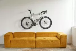 Tons Ophæng Til Cykel Røget Egetræ -Cykelstativer og ophæng Salg Tons Ophaeng til Cykel Roeget Egetrae 1635860584 03